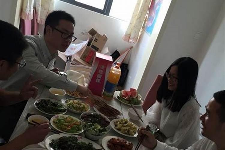 梦见上坟祭奠祖先的预兆