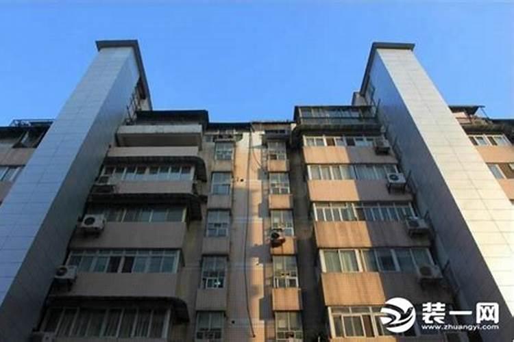 八字算命:七月十五出生女人命运坎坷吗