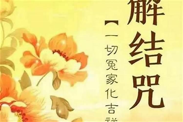梦见被大水追着跑