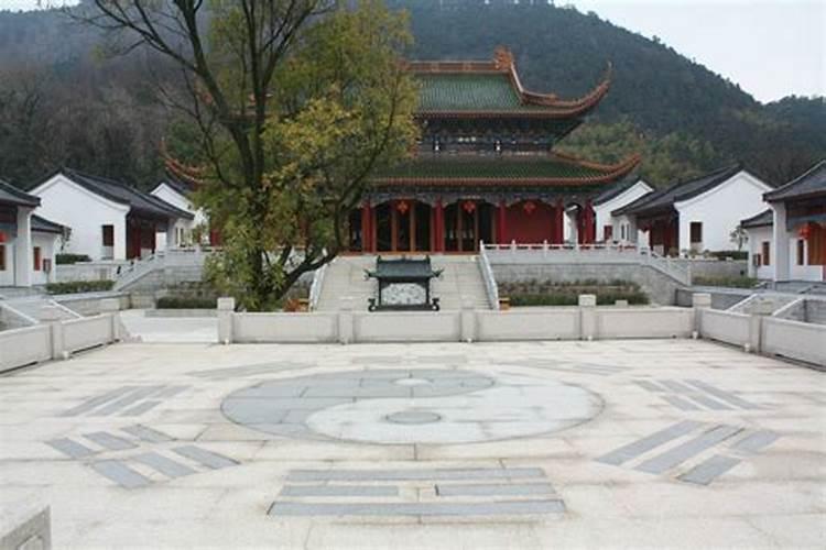 办公室的办公桌怎么摆放风水好