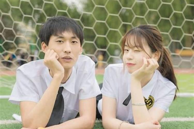 梦见女同学什么预兆