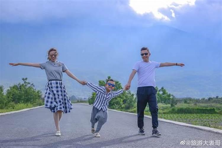 已婚女人梦见别人生孩子预示什么