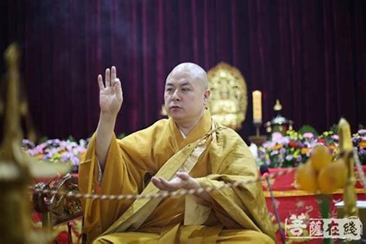 有密宗人士说,藏传是用酒肉供佛的,而且佛祖也是吃肉的。这是真的吗...