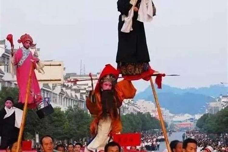 属鼠犯太岁的年份