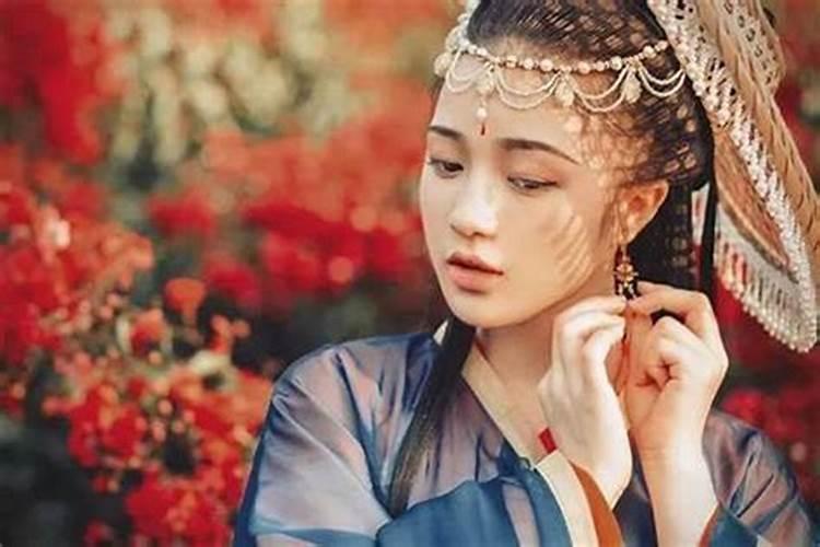 男属狗女属蛇在一起合适么