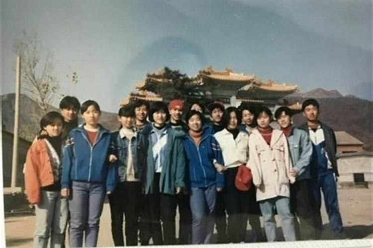 属虎2025年事业健康运势
