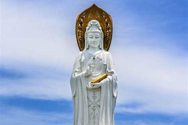 我梦见我被很多狗缠身的咬我,然后有梦到老虎咬我,这到底是怎么挥事啊...