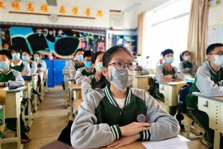 属虎2025年事业健康运势