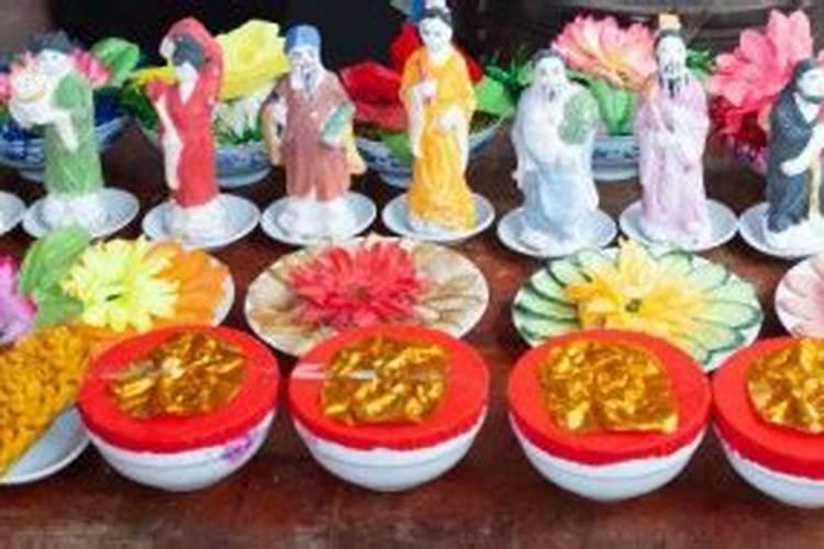 中元节祭祀能摆月饼吗中元节上坟能带月饼吗