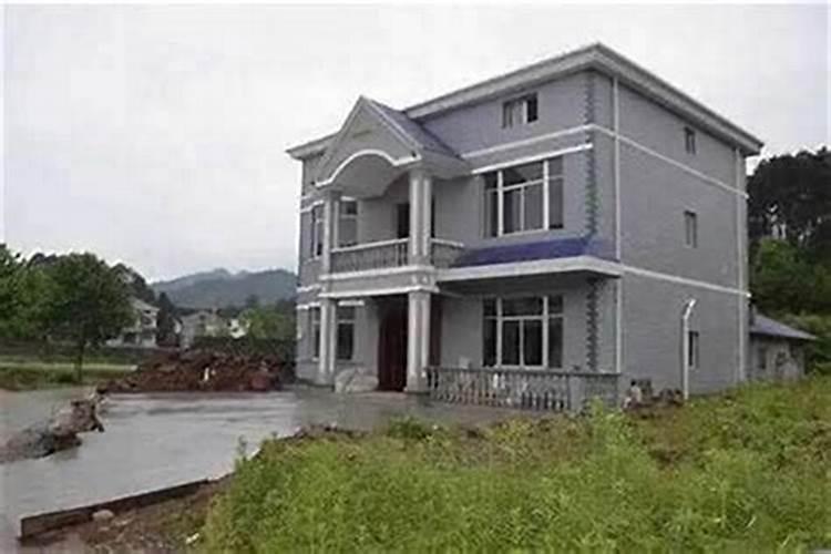自己的老房子不要的那种,让亲戚住影响自身运势吗？
