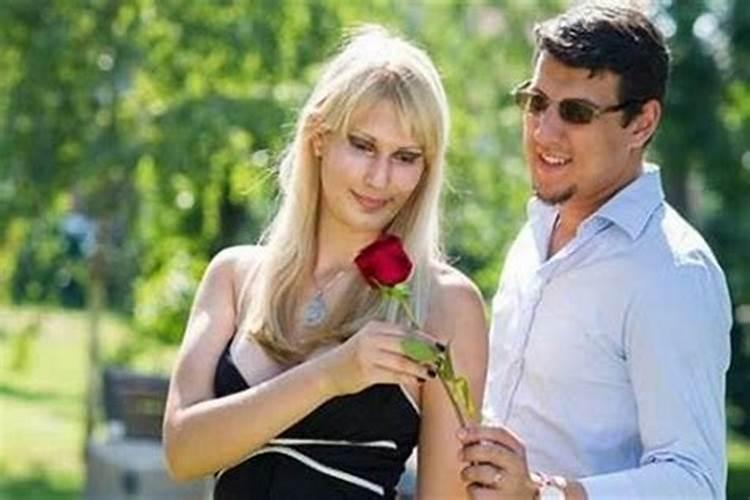 梦见一个孕妇前夫结婚