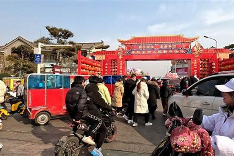 梦见情人向我要钱是什么意思？