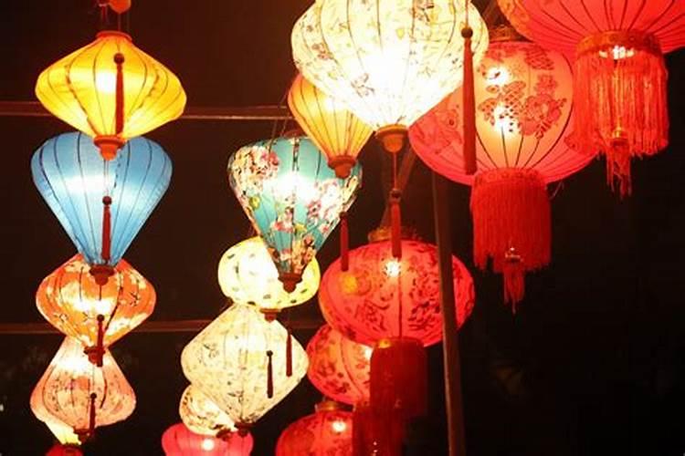 如何在家中祭拜过世的亲人