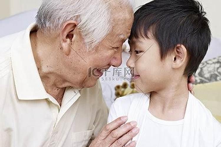 梦见和已故的外公说话的预兆
