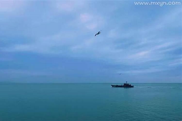 梦见大海大浪周公解梦