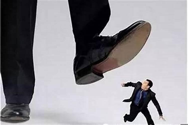 老是招小人怎么化解