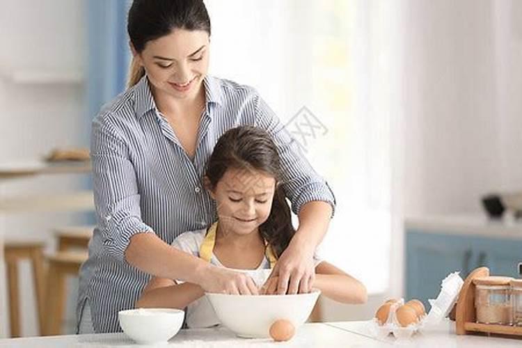 梦见死去的姐姐给自己做饭的预兆