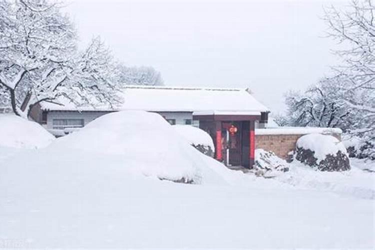 腊月打雷下雪代表什么腊月打雷下雪意味着什么