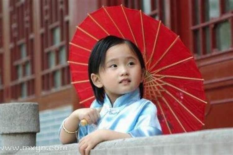 梦见妈妈生了一个女儿的预兆