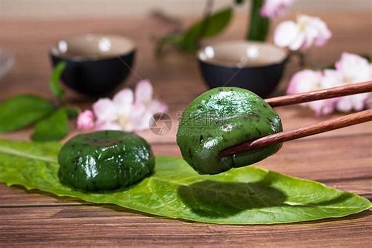 我想问一下清明节要吃青团子的原因是什么？