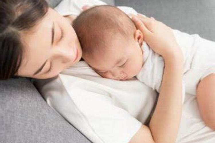 梦见抱女婴是胎梦吗