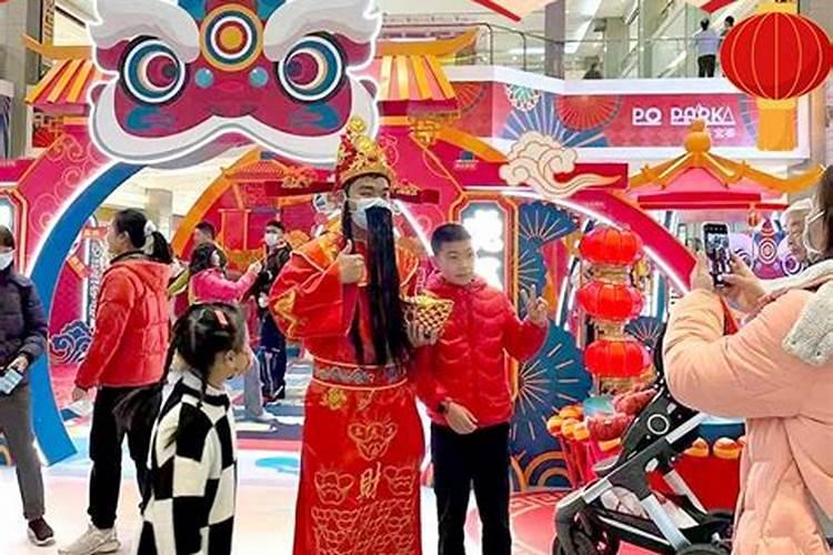 闽南民谣《新年歌》的歌词是什么意思？
