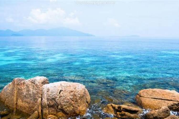 孕妇梦见大海海浪翻滚预示什么