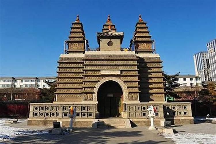 北京安太岁有名的寺庙,山东哪个寺庙可以化太岁