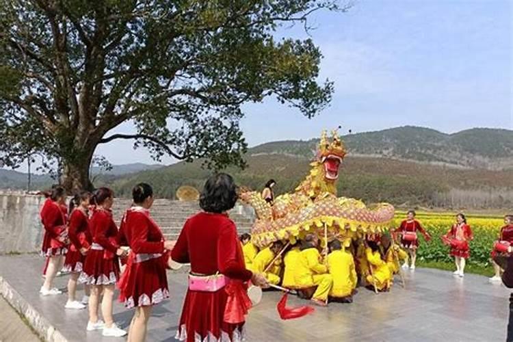 梦见山水漂亮房子是什么意思