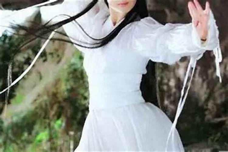 80年猴女在2025年运势