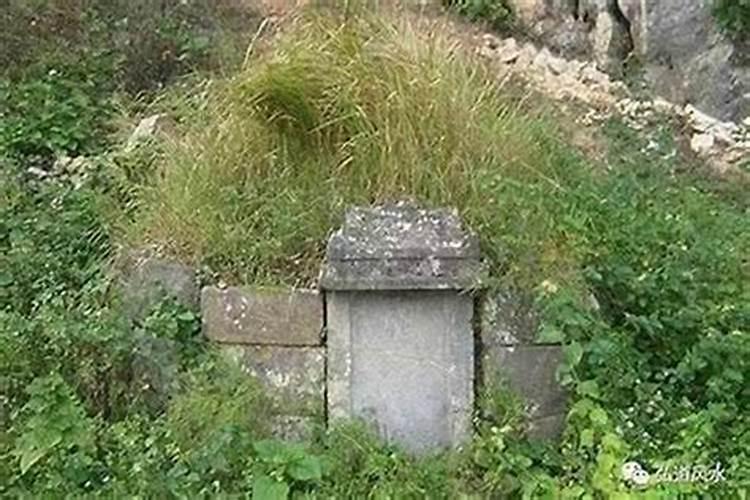 2022七月十五中元节能添坟土吗 坟上添新土有什么讲究