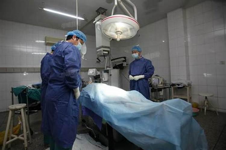 脑死亡的人怎么办？可以活多久