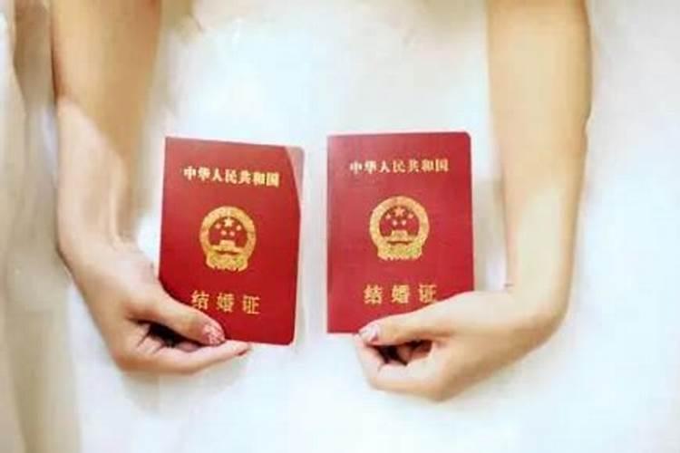 2025年的八字新年祝福语都有啥