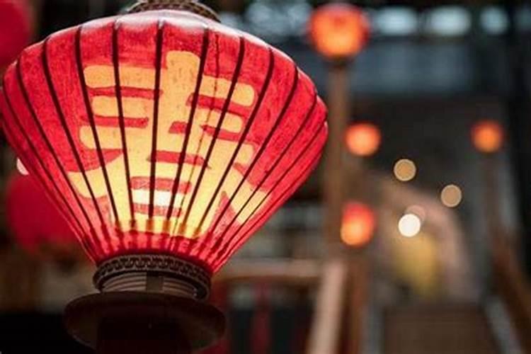 春节的起源是什么时候？