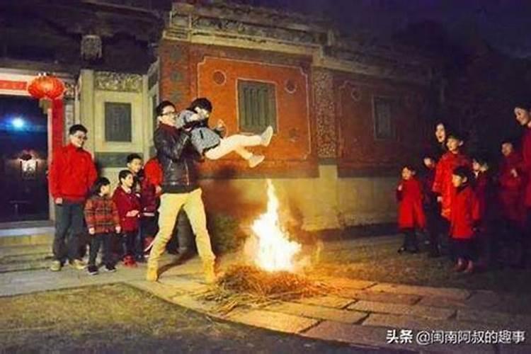 谁知道梅州客家人的习俗？