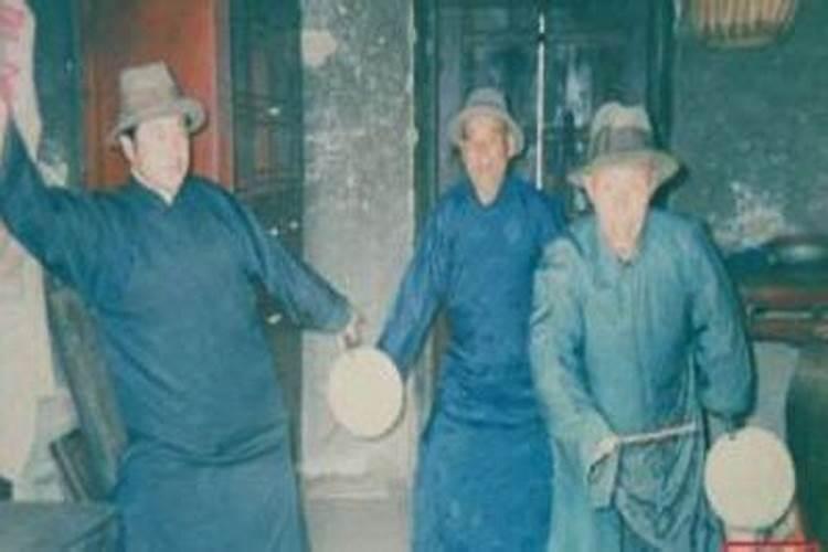 中元节烧纸什么时候烧最好烧包袱单数还是双数