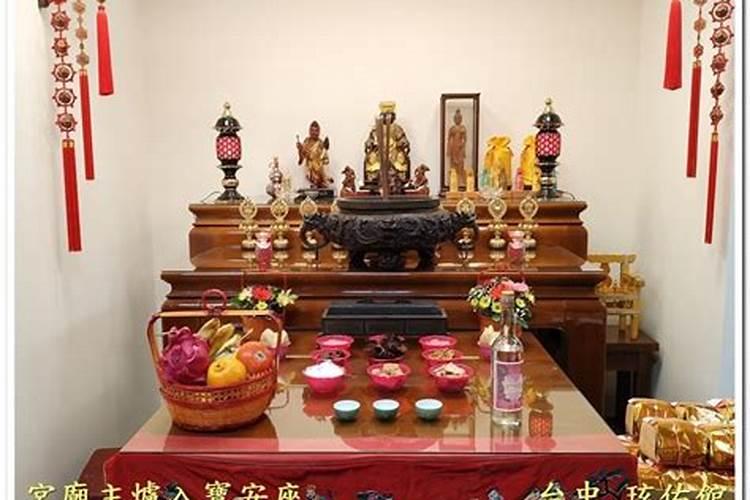 今天是大年三十了,能上香吗？我这人不了解,请大家帮助俺好吗？……谢了...
