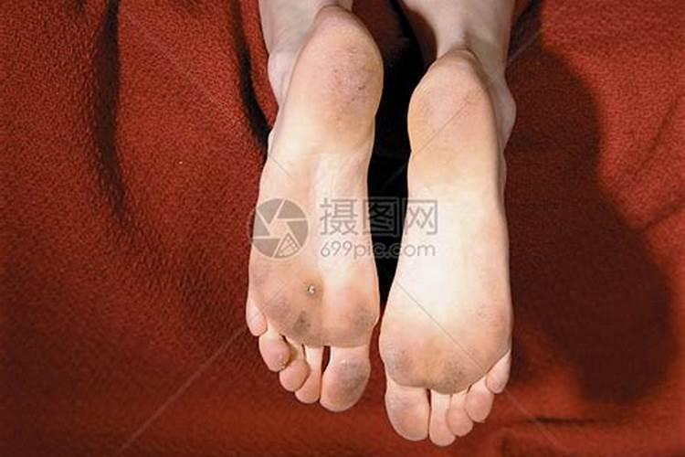 女人脚上有这物天生带财旺子旺夫