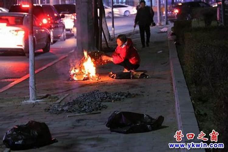 寒衣节为什么要烧纸