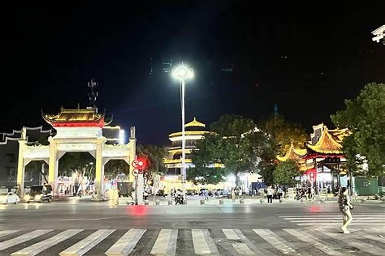 元宵节几点拜神 下午四点以后忌烧香拜佛