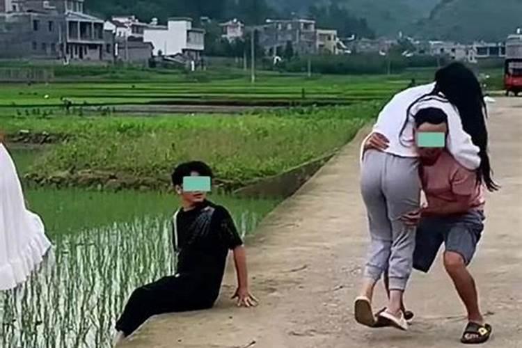 梦见妹妹跟妹夫吵架