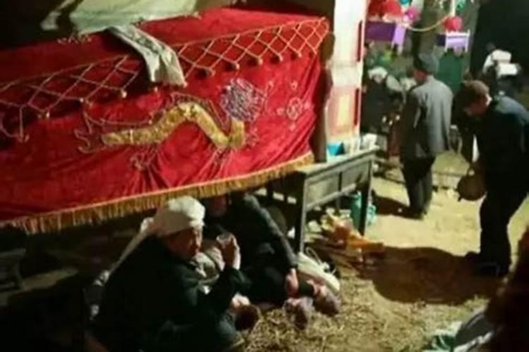 请道士做法事的危害
