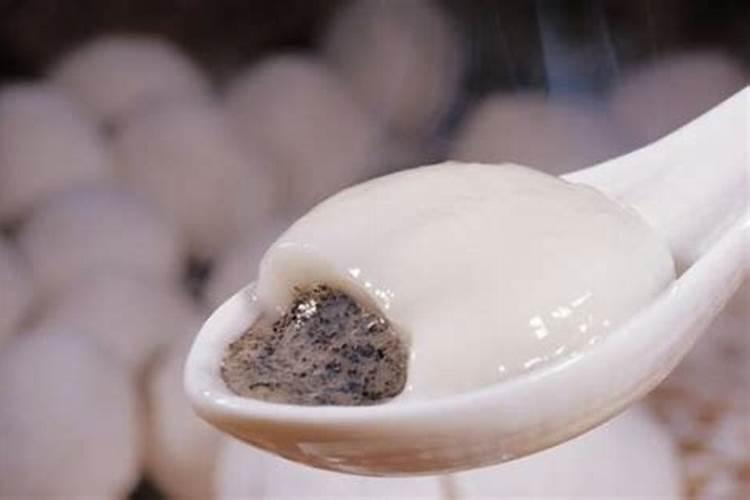 1993年农历十月初一出生的是什么星座？