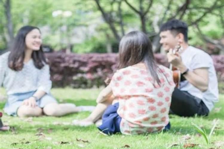 梦见女性熟人什么意思
