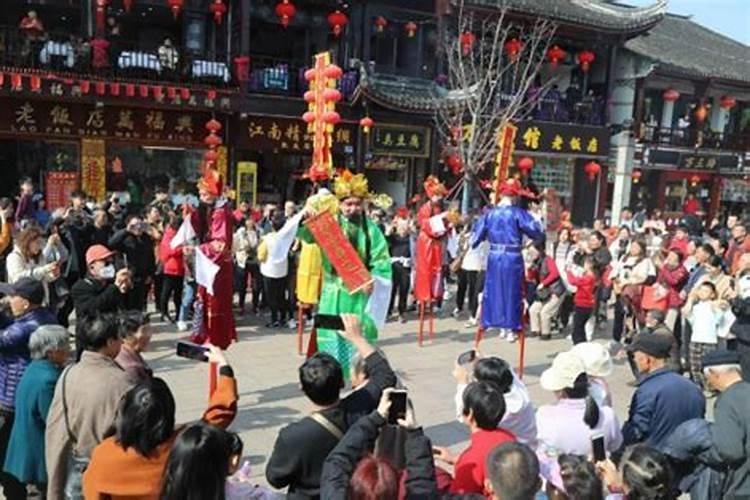 春节期间周庄、同里、苏州的游人多不多？