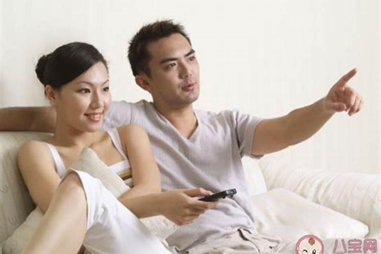 女大男小的婚姻最大年龄差