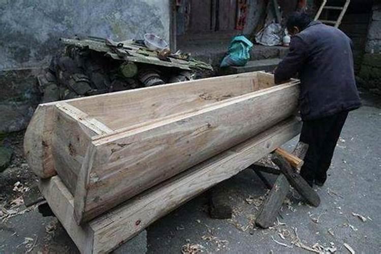 梦见大红棺材是什么意思有什么预兆
