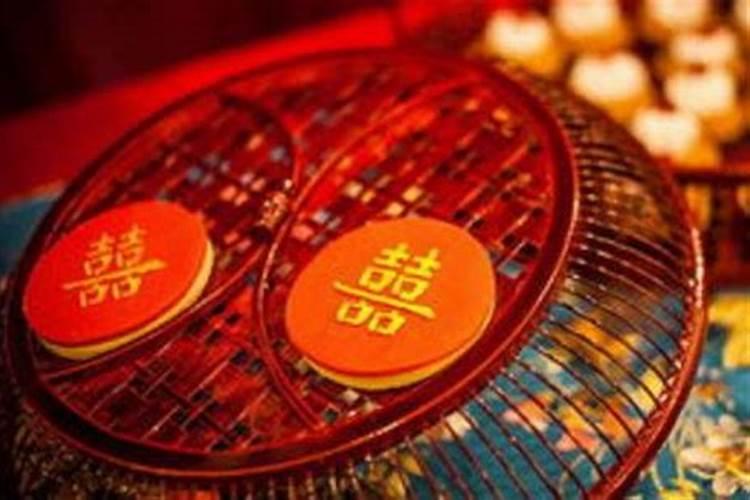 结婚择吉日的正确方法