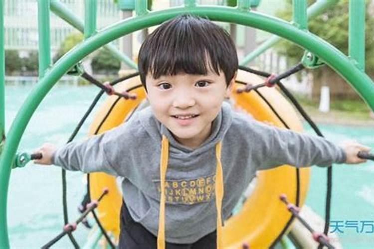 ...冲狗68。是什么意思？我小孩刚好这天早上八点出生,起名“江南”,好不...