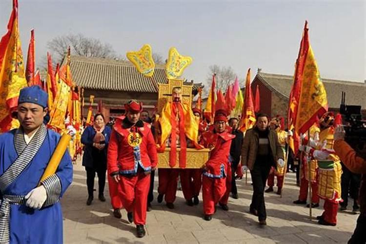 七月十五该给故人烧什么？